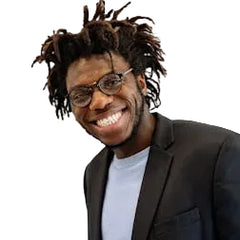 Simon P.